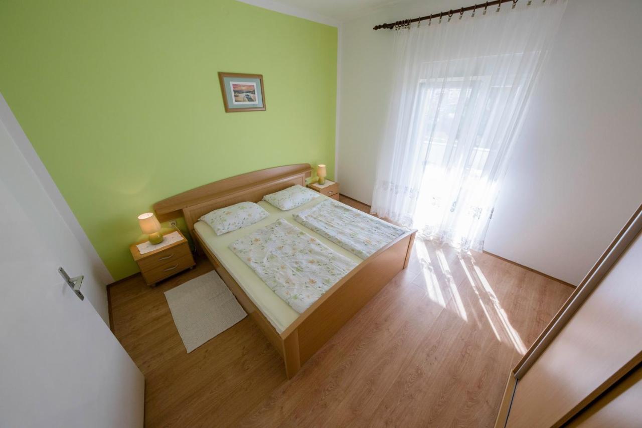 Apartments By The Sea Supetarska Draga - Donja, Rab - 11769 Экстерьер фото