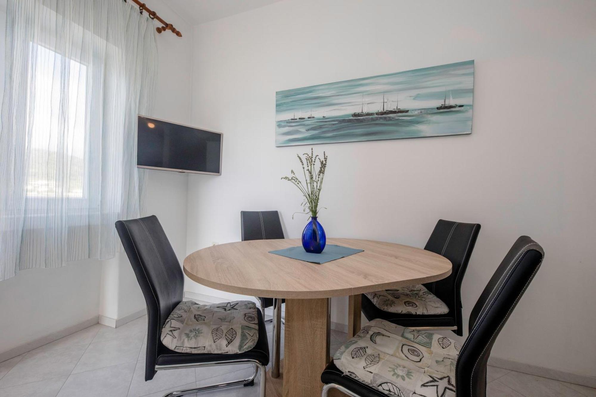 Apartments By The Sea Supetarska Draga - Donja, Rab - 11769 Номер фото